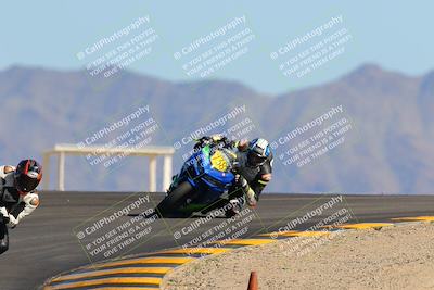 media/Oct-29-2022-CVMA (Sat) [[14c0aa3b66]]/Race 4 500 Supersport-350 Supersport/